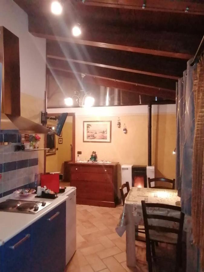加梅里亚诺Il Castagneto住宿加早餐旅馆 外观 照片
